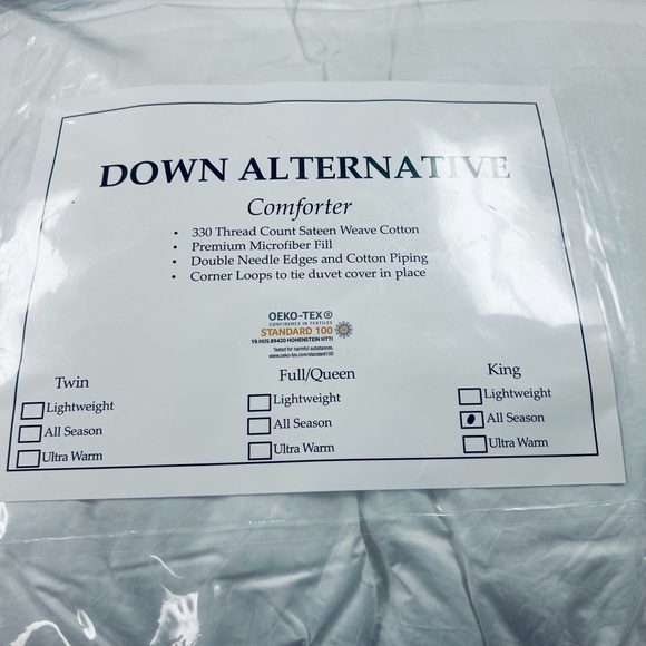 NWOT QUINCE Premium Down Alternative Comforter All Season King/Cal King 4365 - Picture 6 of 10